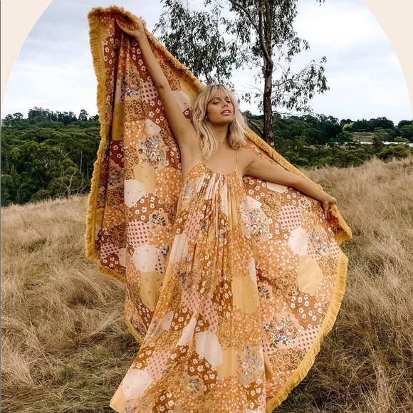 Spell x Wandering Folk - Freda Patchwork Picnic Blanket - Picture 2 of 9